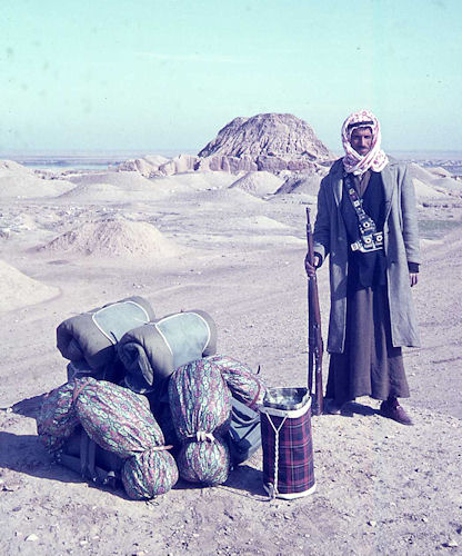 Assur/Irak: Gepäck sicher bewacht