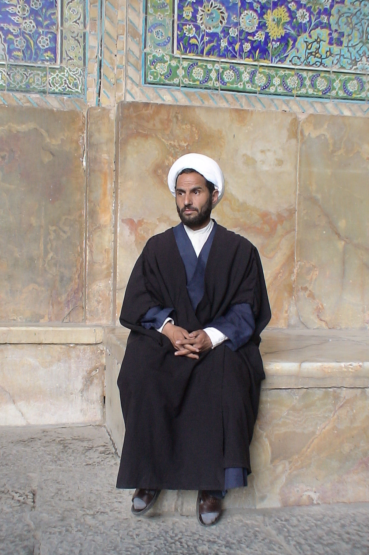 Englisch sprechender Mullah in der Shah-Moschee
